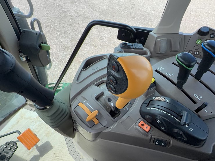 2023-john-deere-6130m-image-41
