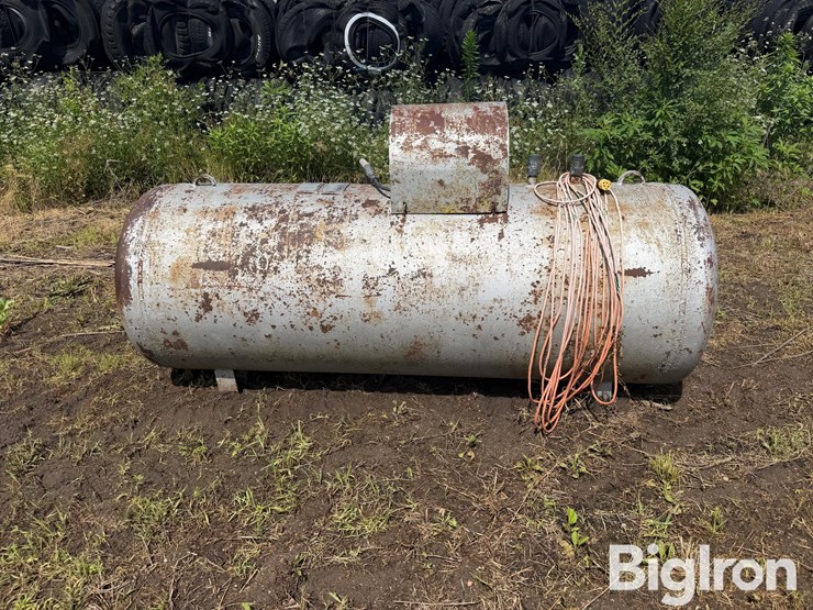 1946-mcnamer-200-gal-propane-storage-tank-image-2