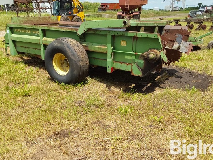 john-deere-450-image-8