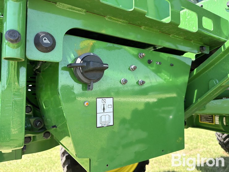 2024-john-deere-412r-image-13