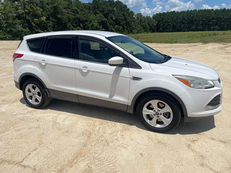 2015-ford-escape-se-image-4