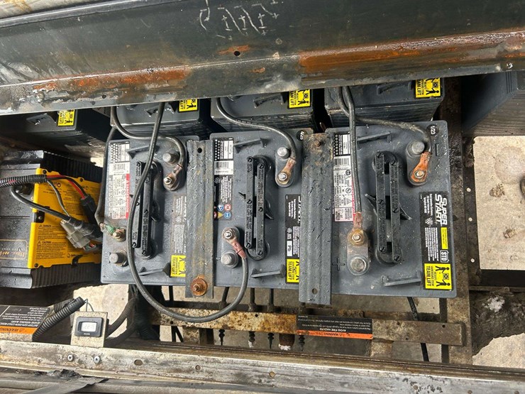 2015-club-car-carryall-ca500-utility/dump-golf-cart-(2,215-hours)-(eq#-cc07)-image-16