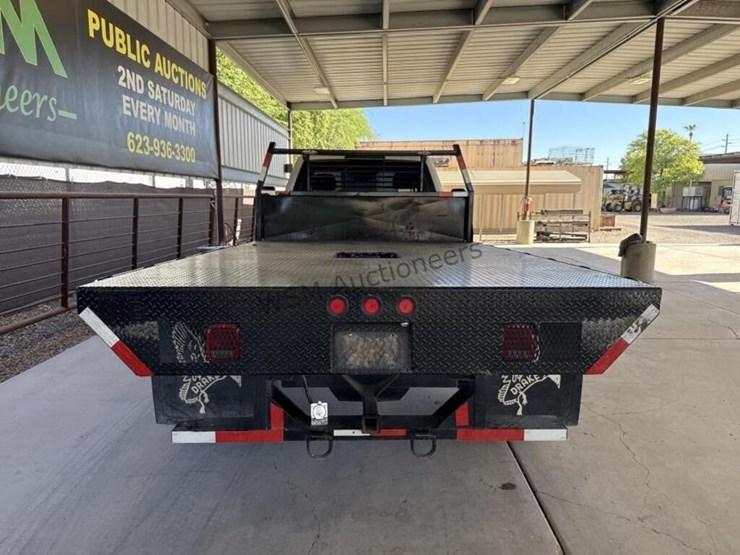2017-ford-f550-image-9