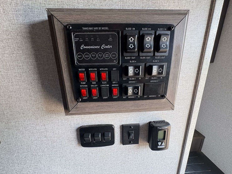 2021-keystone-volante-40'-5th-wheel-travel-trailer-image-17