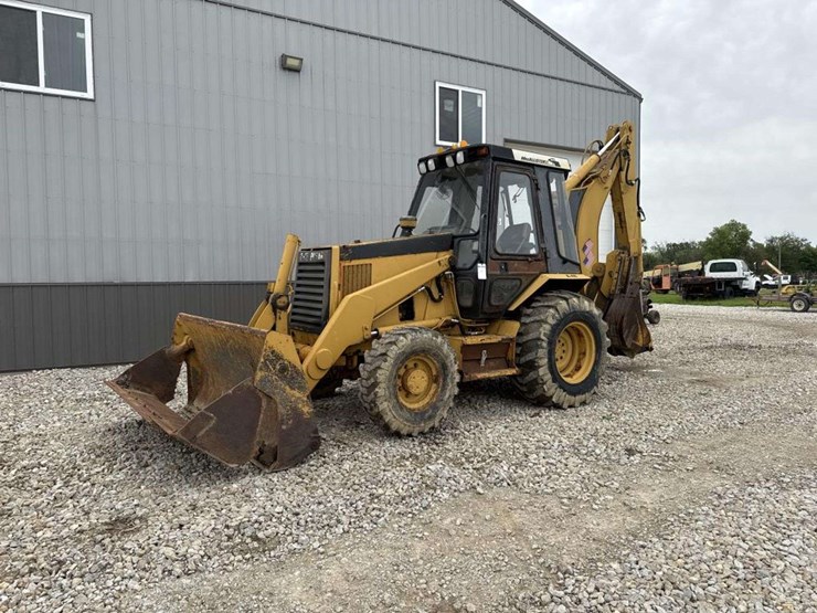 caterpillar-416b-image-1