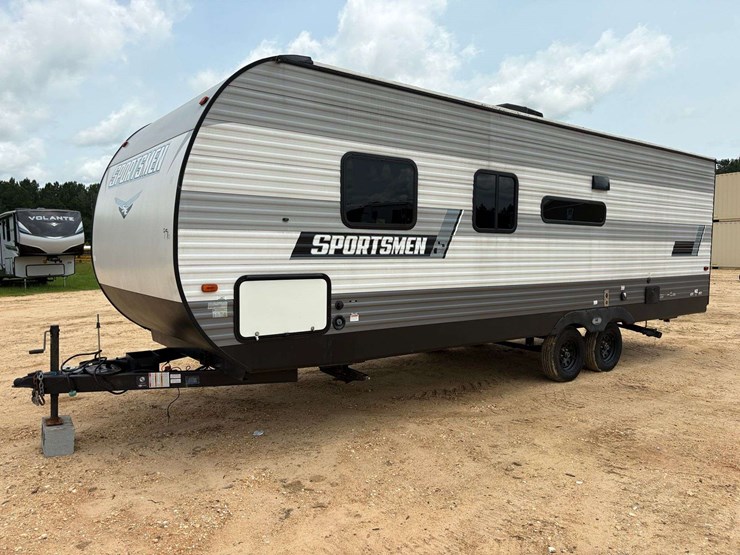 2022-kzrv-"sportsmen-se"-travel-trailer-image-1