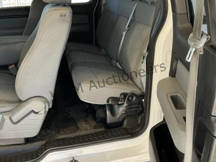 2014-ford-f150-image-25