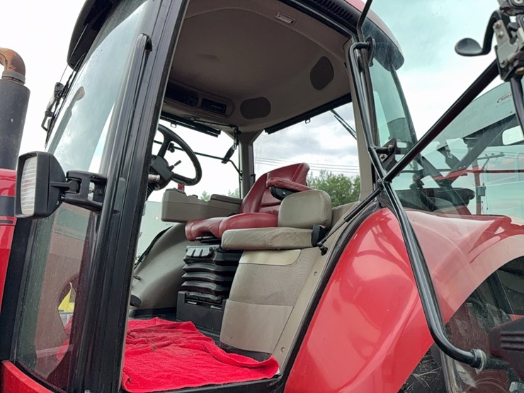 2008-case-ih-magnum-275-image-36
