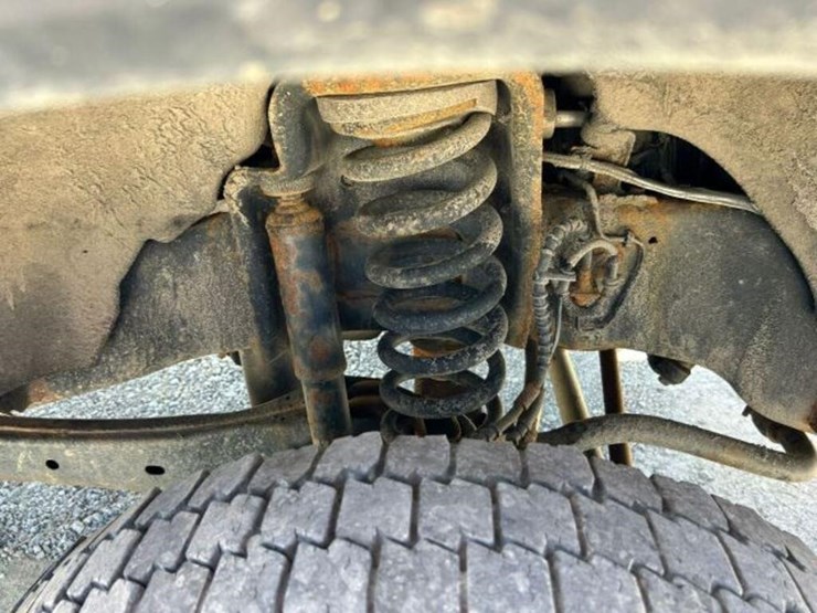 2016-ford-f550-xl-image-50