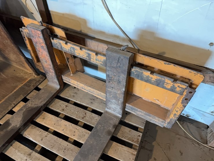 pallet-forks-image-2