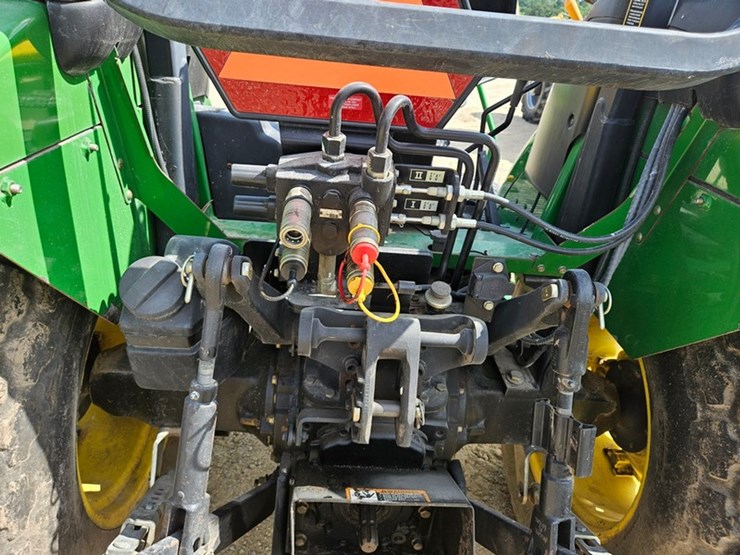 john-deere-5220-image-15