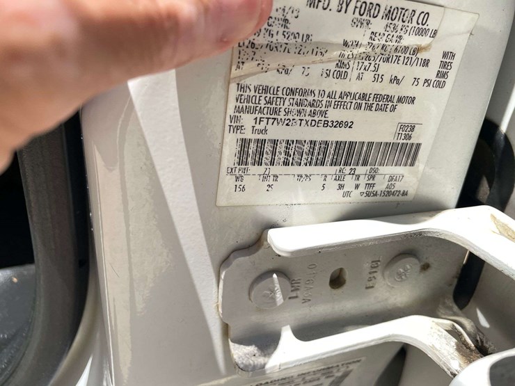 2013-ford-f250-image-27