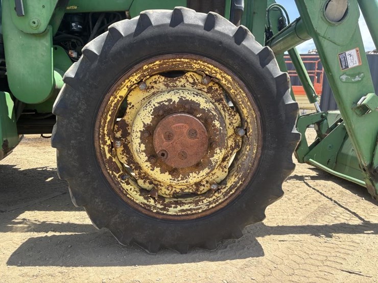 john-deere-5220-image-29