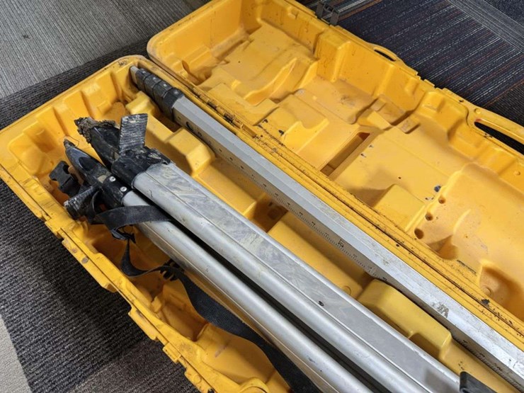 laser-stand-&-measuring-stick-image-3