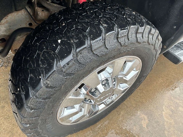 2019-gmc-2500-image-10