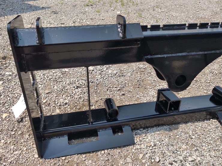 (1)-wolverine-skid-steer-attachment-pff1-13-45w-image-2