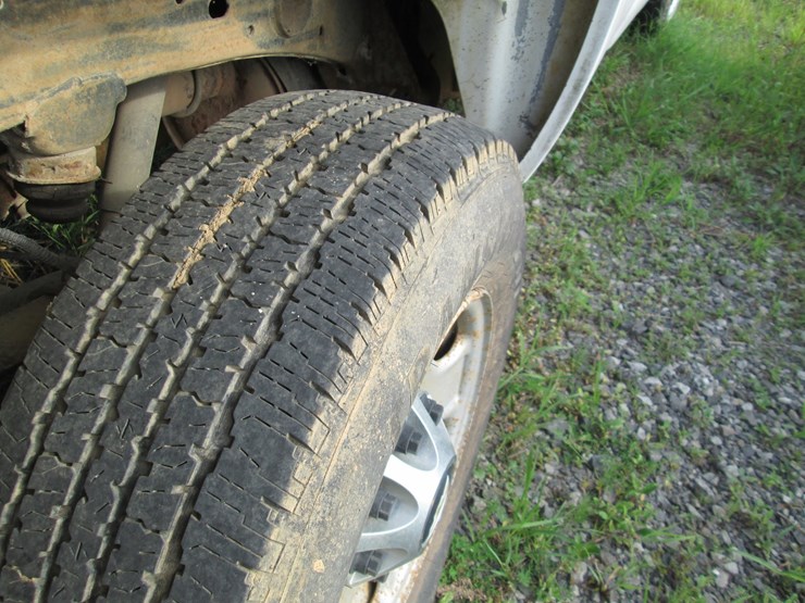 2013-gmc-2500hd-image-18