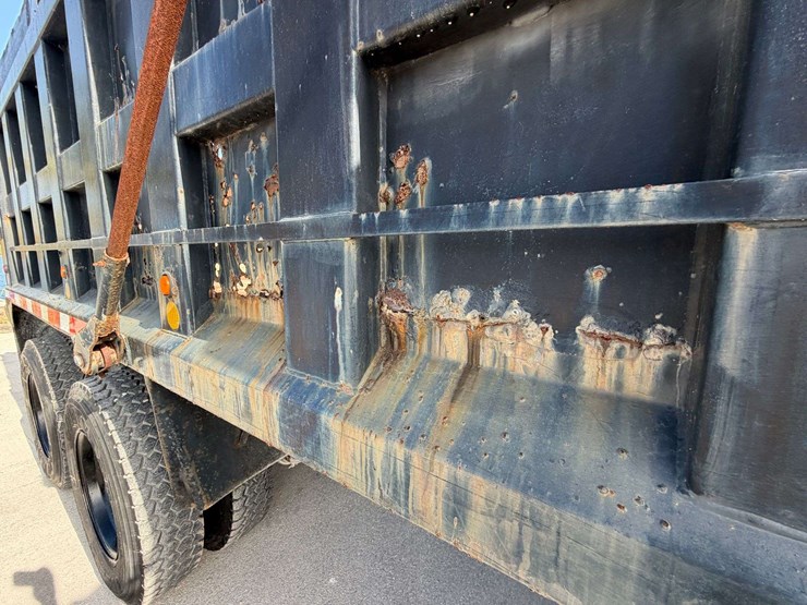 2006-mack-granite-ct713-image-45