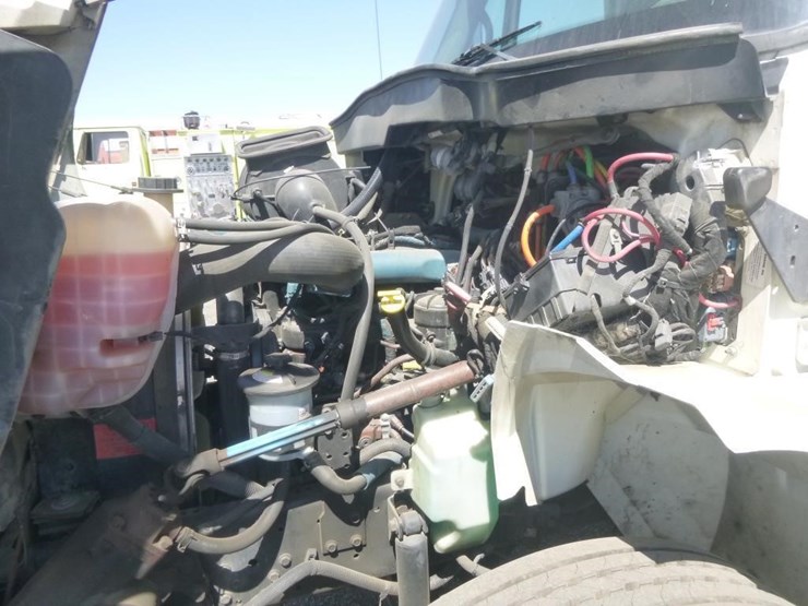 2007-international-durastar-4400-image-42