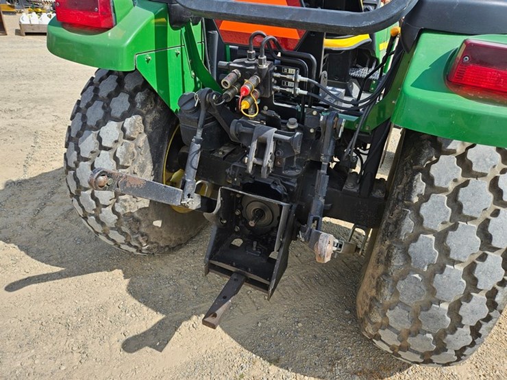 john-deere-5220-image-13