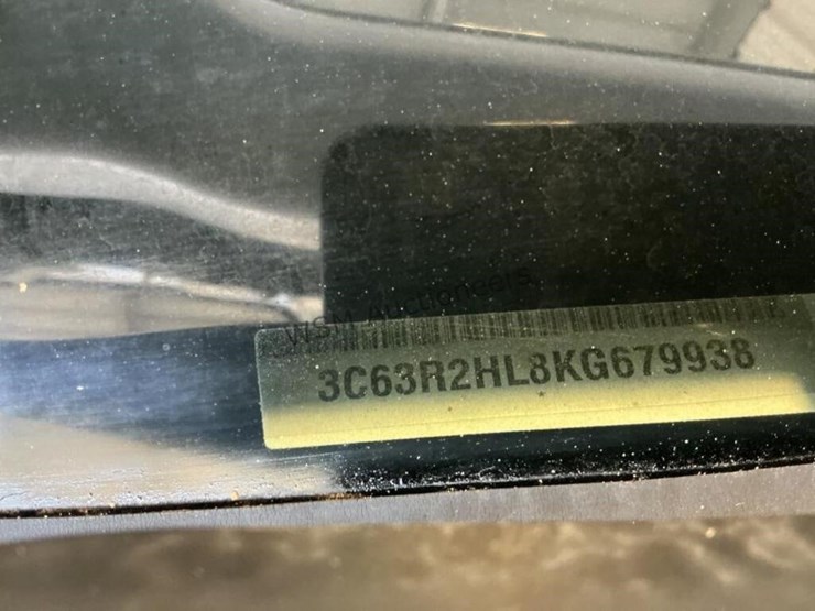 2019-dodge-3500-image-16