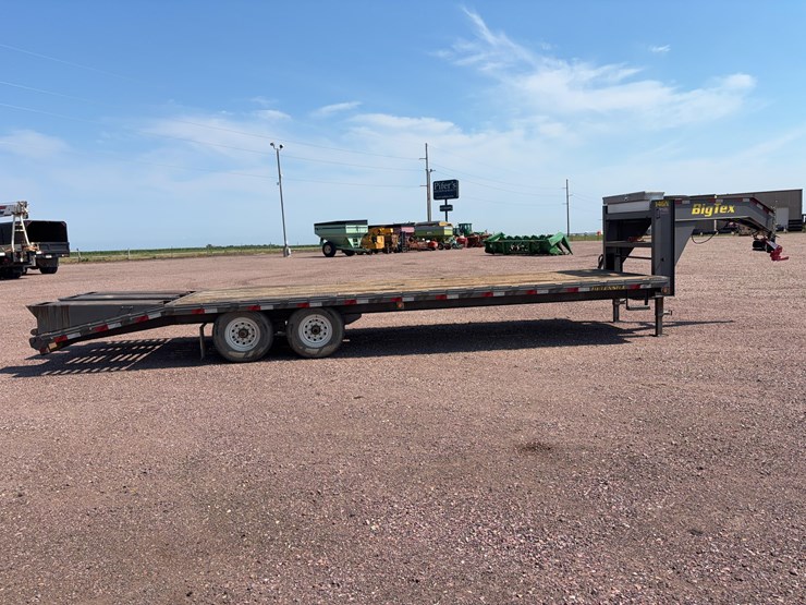 2013-big-tex-gooseneck-trailer-image-10