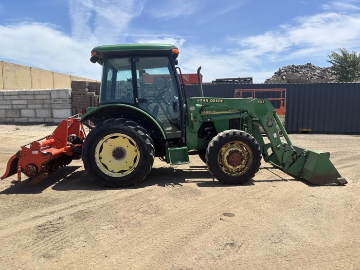 john-deere-5220-image-7