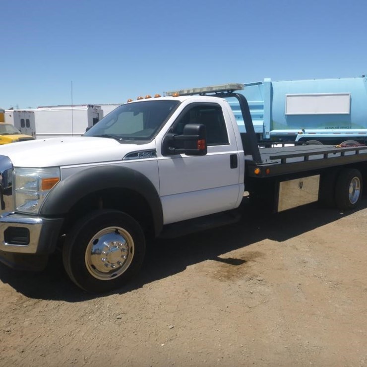 2011 FORD F550