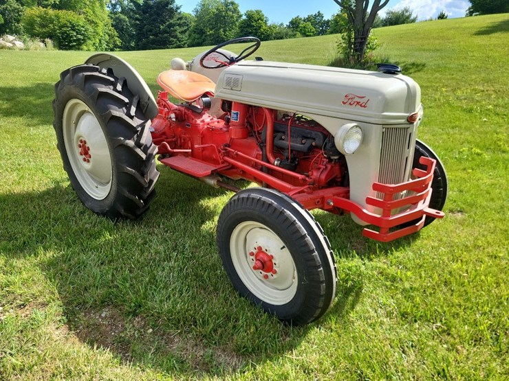 1951-ford-8n-image-7