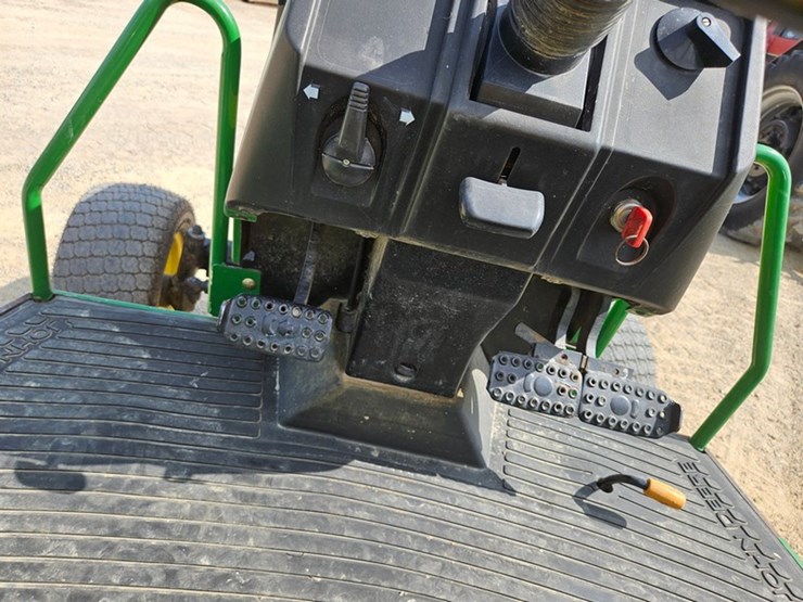 john-deere-5220-image-26