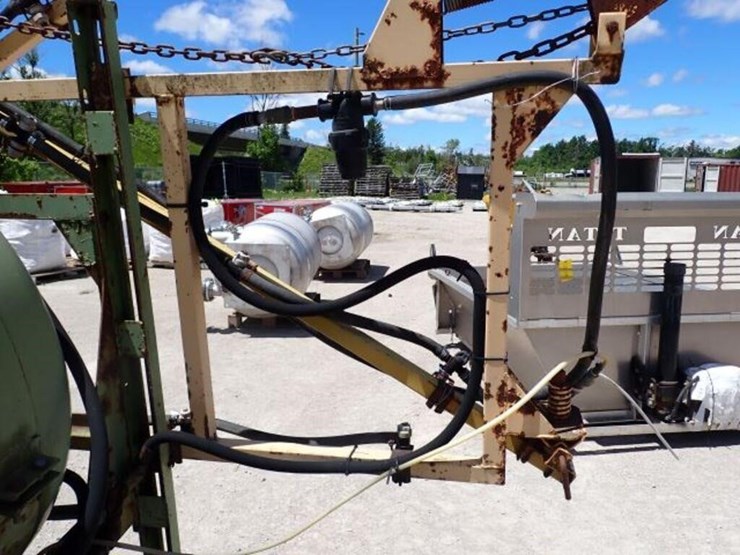 calsa-280-gal-tow-behind-sprayer-image-34
