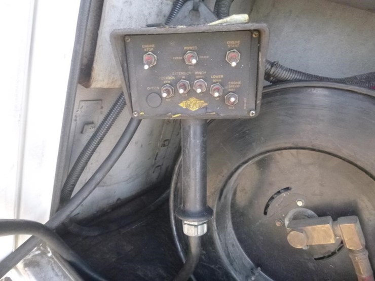 2012-ford-f550-image-15