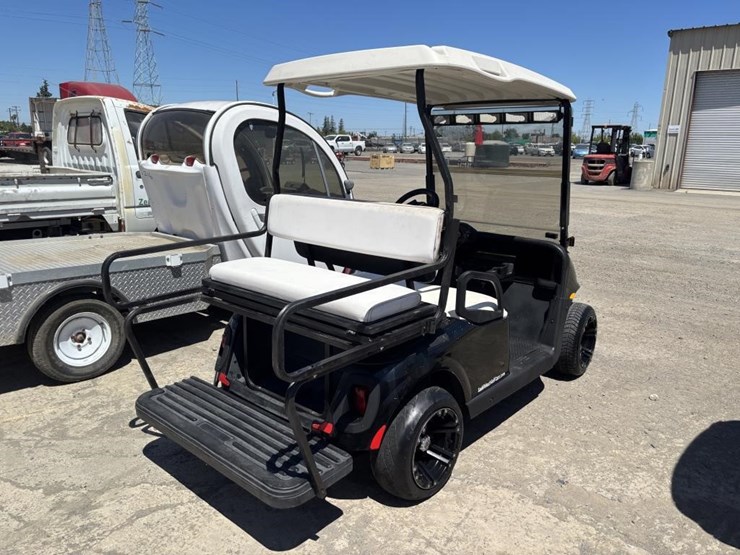ez-go-utility-cart-image-3
