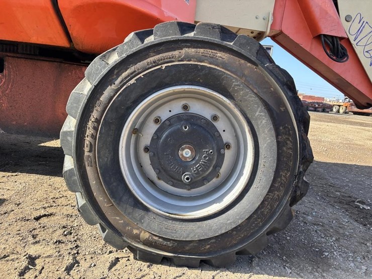 2003-jlg-600aj-image-24