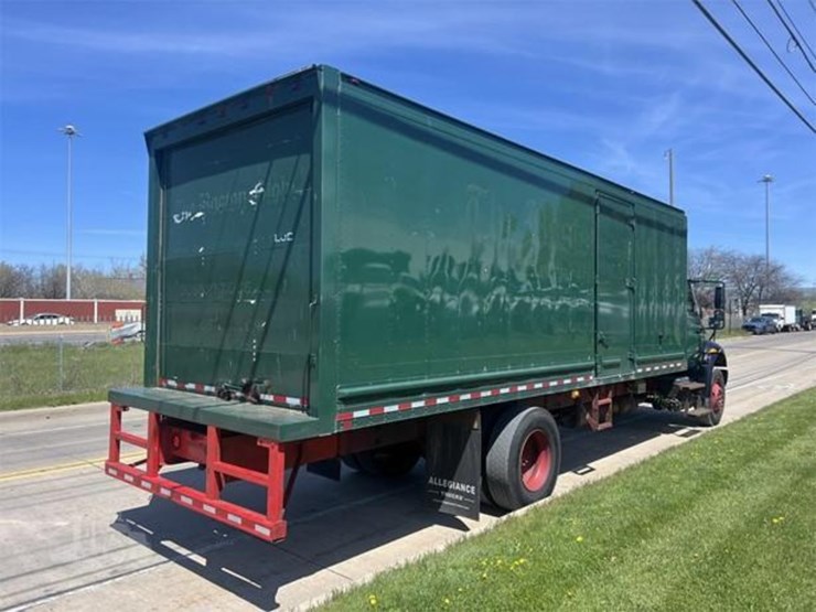 2017-international-durastar-4300-image-5