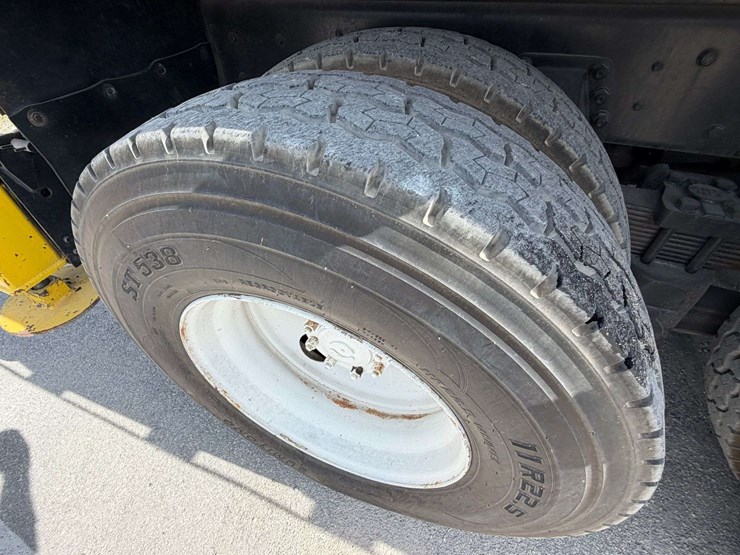 1990-ford-l8000-image-15