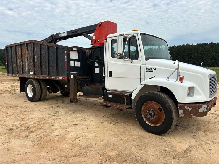2003-freightliner-fl70-image-4