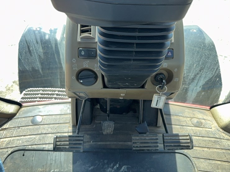 2004-case-ih-mx230-image-41