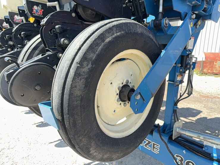 kinze-3600-image-19