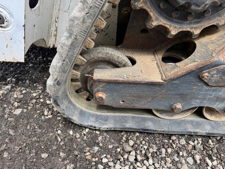 2021-bobcat-t64-image-20