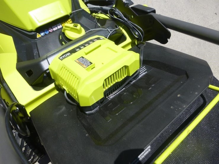 ryobi-40v-21"-lawn-mower-image-7