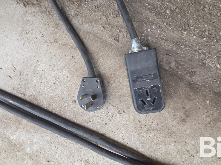220-power-cords-image-9