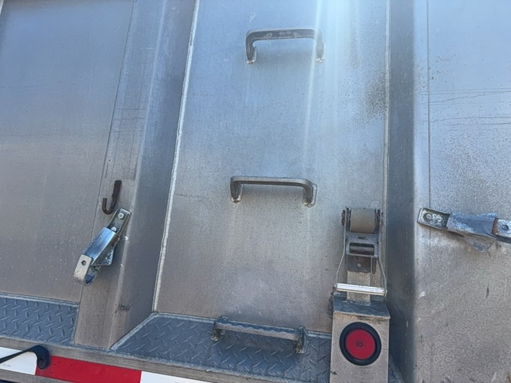 1990-39'-east-aluminum-dump-trailer-image-26