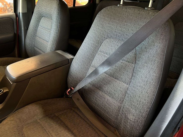 2002-ford-explorer-image-21
