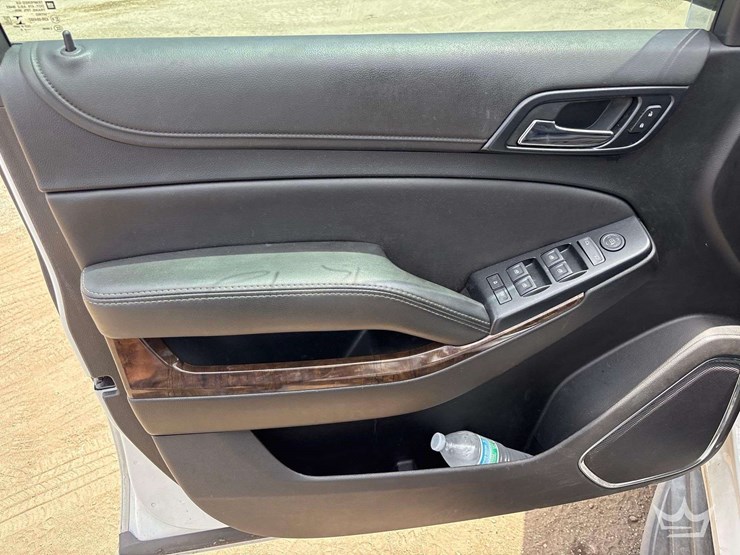 2019-chevrolet-tahoe-image-11