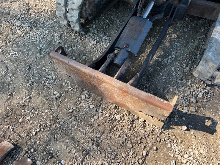 bobcat-e10-image-11