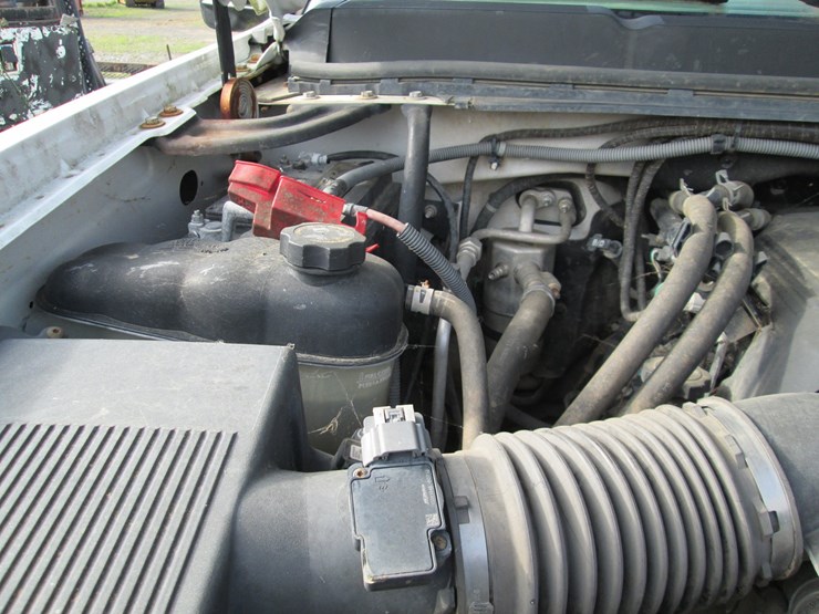 2013-gmc-2500hd-image-23