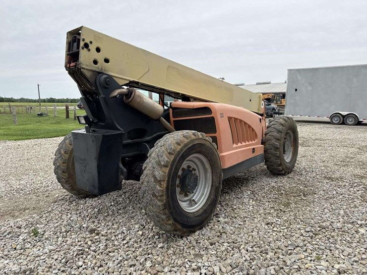 2012-jlg-g6-42a-image-5