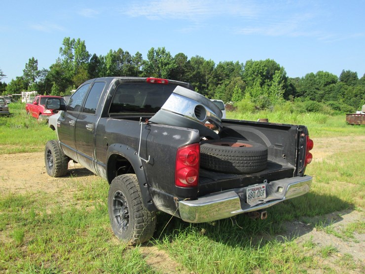 2008-dodge-2500-image-4