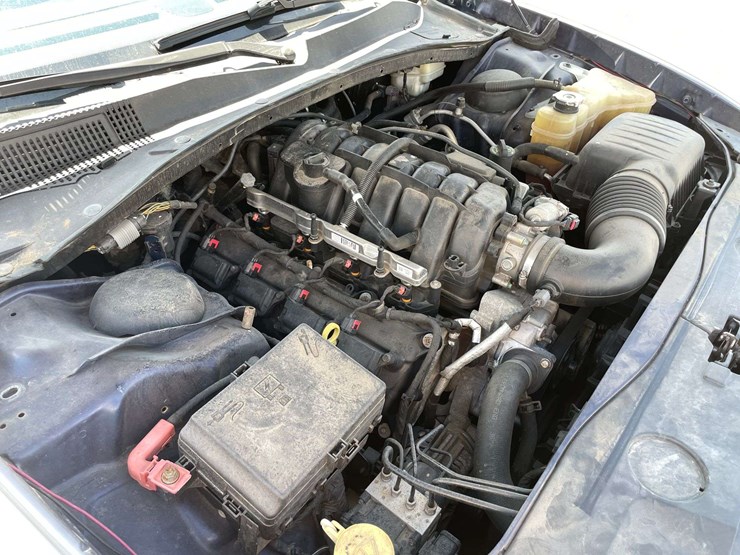 2014-dodge-charger-4-door-police-cruiser-(191,077-miles)-image-8
